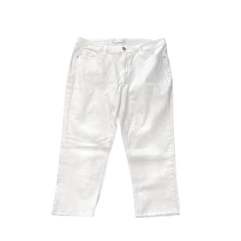 Cato Curvy Denim white cropped capri pants - size 10